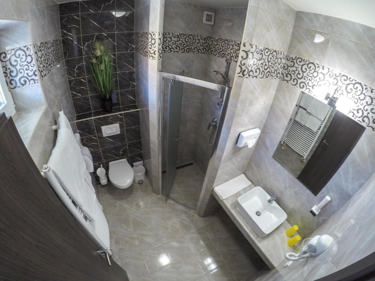 لينتي Fonix Apartman المظهر الخارجي الصورة
